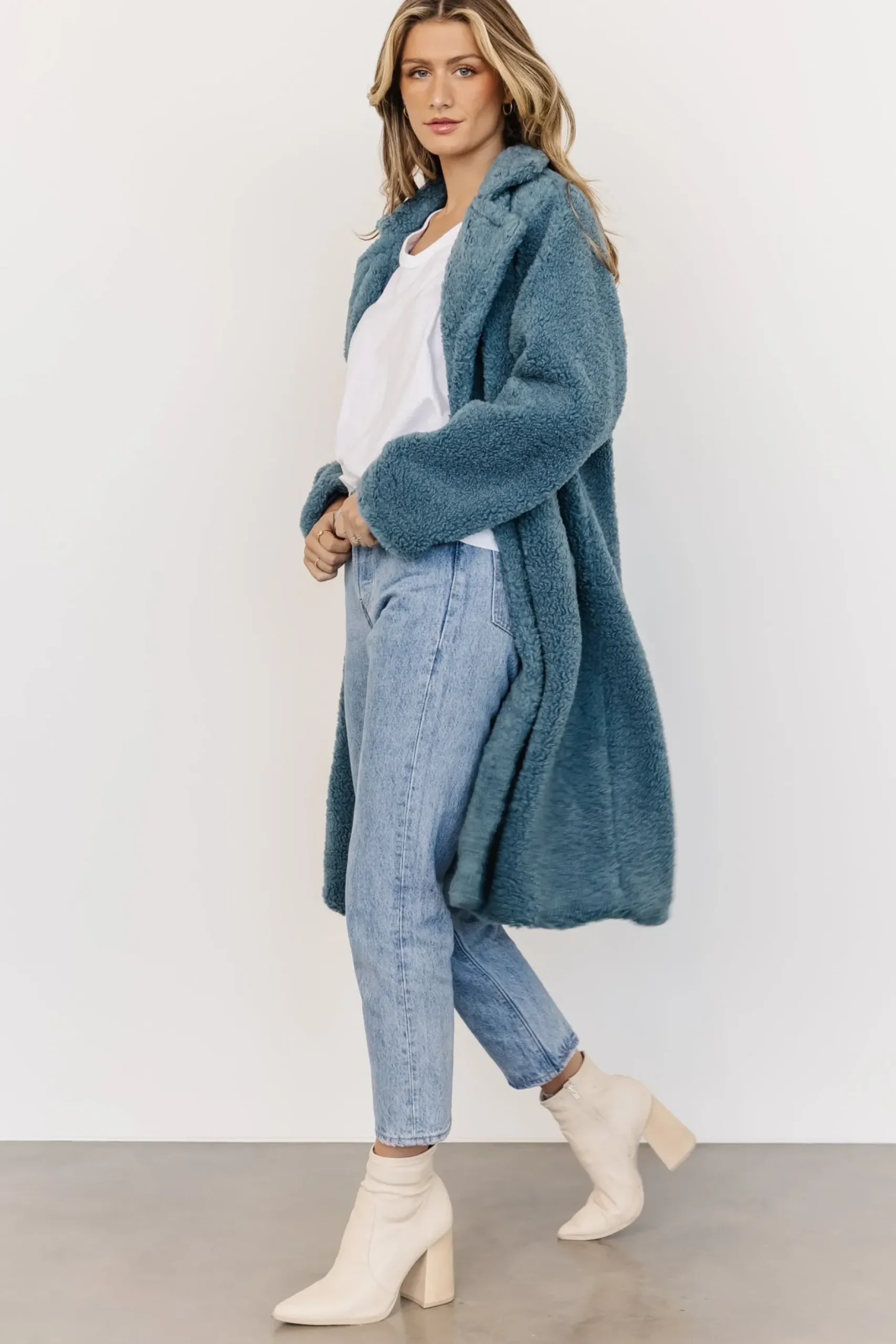 Baltic Born cardigans|Elbrus Sherpa Trench Coat | Persian Blue