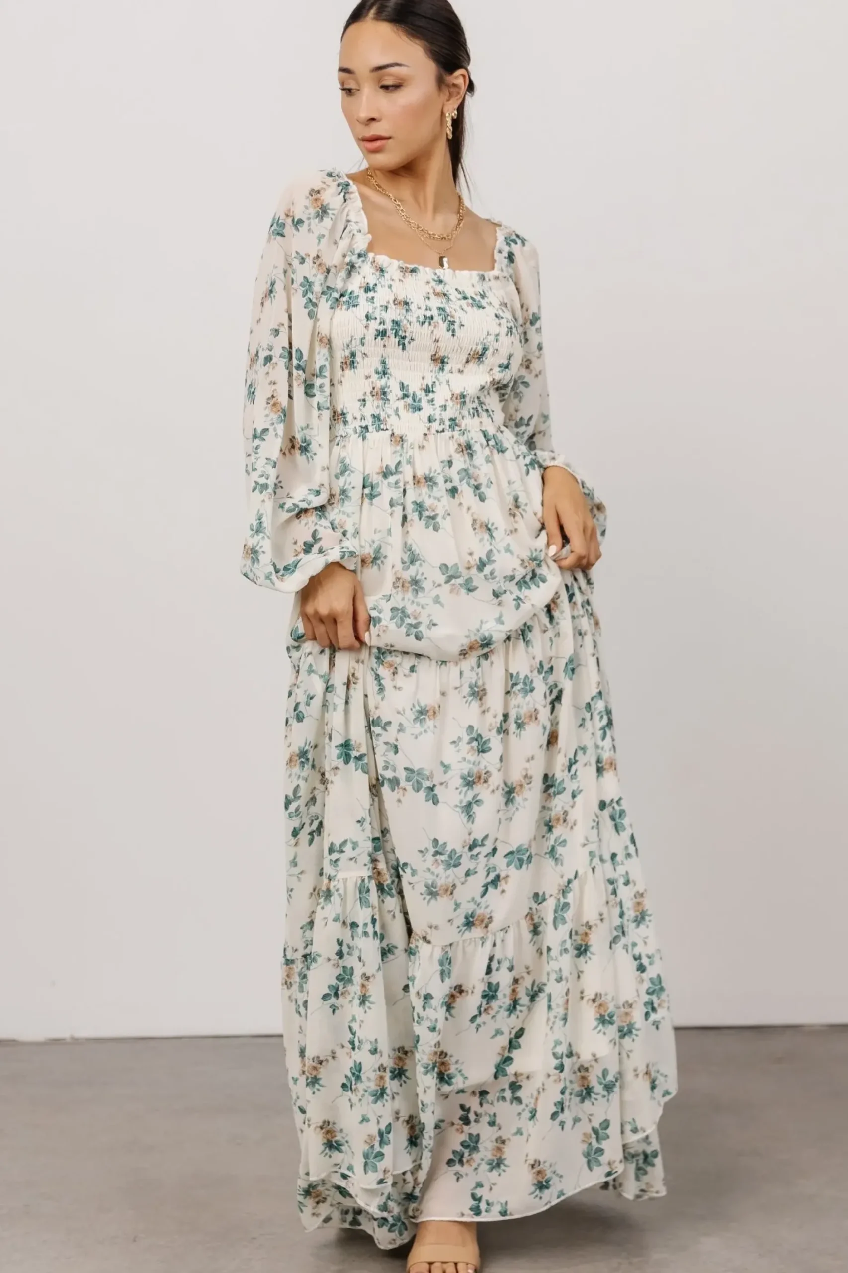 Baltic Born bump friendly|Isabela Smocked Maxi Dress | Ivory + Topaz Floral