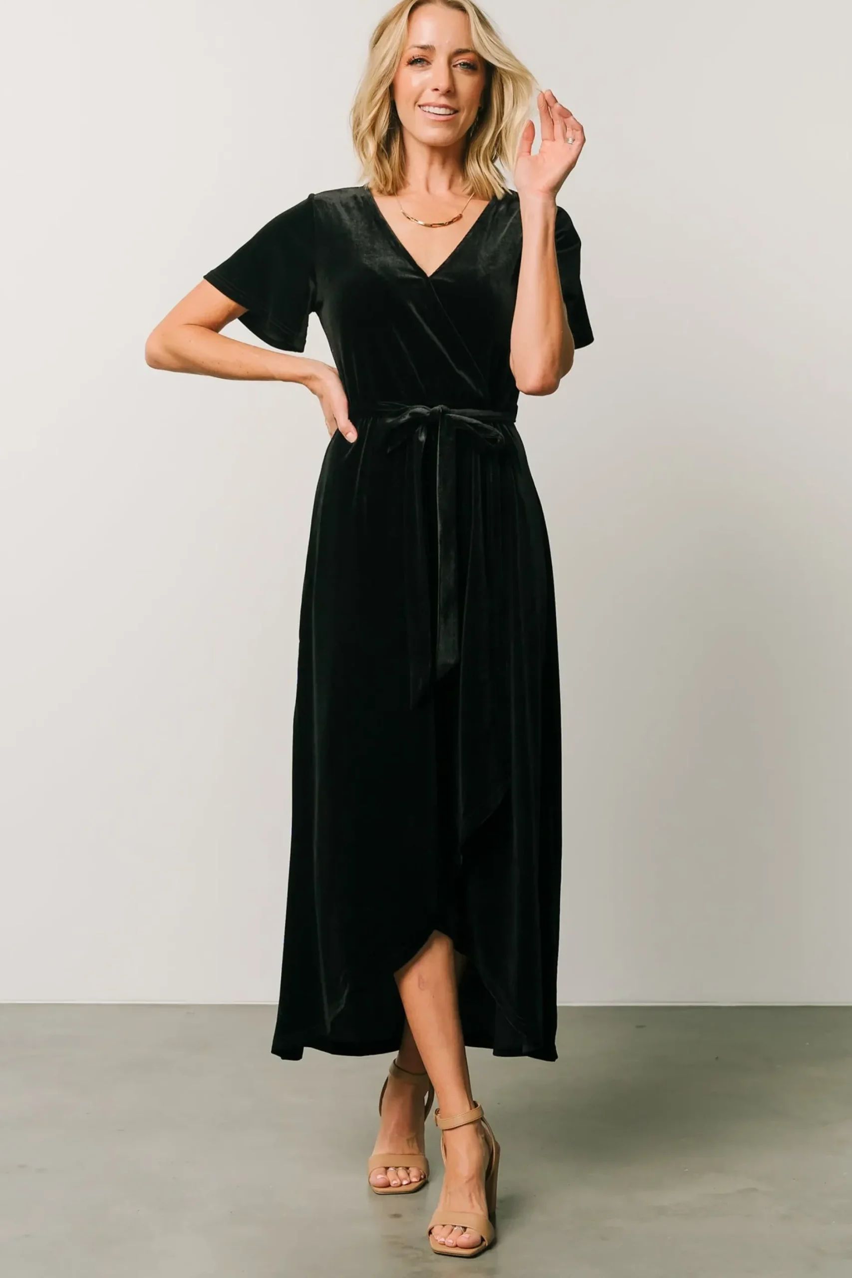 Baltic Born midi dresses|bump friendly|Nadine Velvet Midi Dress | Black